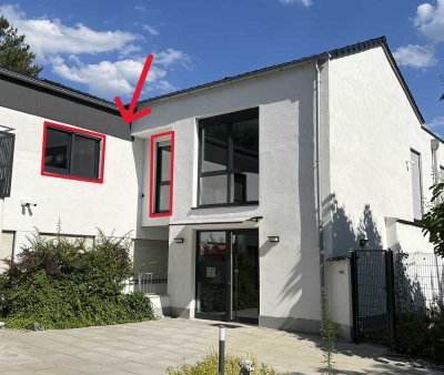 Einzigartige 3,5-Zimmer-Wohnung mit großer Dachterrasse am Blauen See