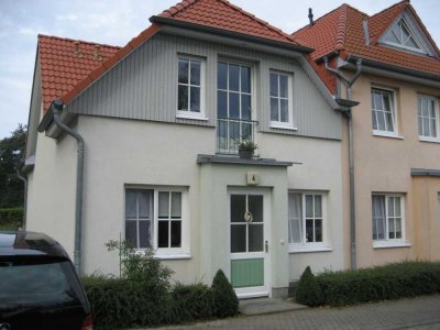 Gepflegte 2-Zimmer-Wohnung mit Einbauküche und Stellplatz in Wittenbeck