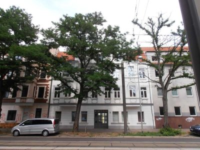 Niedliche 3-Raum-EG-Wohnung mit kleiner Terrasse in MD-Fermersleben