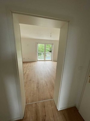 Top-sanierte 3-Zi.-Eigentumswohnung mit Balkon, Garage & Kapitalanlagepotenzial – Regensburg Süd