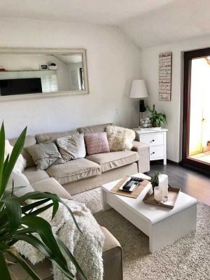 Charmante 3-Raum-Dachgeschosswohnung mit sonniger Dachterrasse