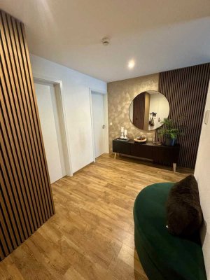 Neuwertige 3-Zi.-Wohnung mit großem Südbalkon in Bad Aibling zu vermieten!