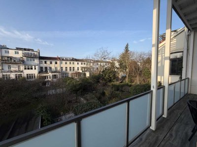 Luxuriöse 2,5-Zimmer-ETW , top saniert, 1. OG Altbau mit Balkon, Stuck und hohen Decken im Fesenfeld
