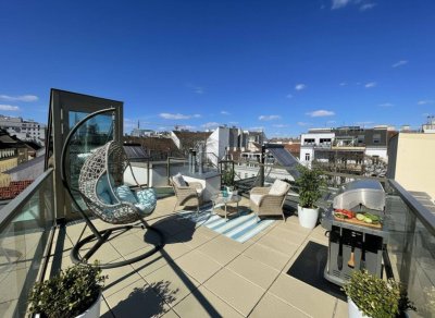Lichtdurchflutete Dachwohnung mit großer Terrasse – 6. Bezirk