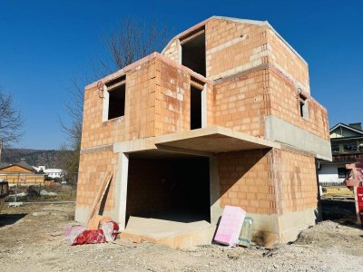 IHR NEUES EIGENHEIM! Doppelhaushälften sowie ein Einfamilienhaus in Pottenstein! 5 Zimmer + zahlreiche Aussenflächen! UNSCHLAGBARE PREISE!