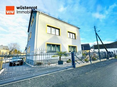 Große Familie? Passende Immobilie - Kernsaniertes Mehrgenerationenhaus mit Einliegerwohnung & Garage