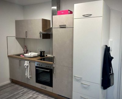 Erstbezug nach Sanierung 1-Zimmer-Wohnung mit geh. Innenausstattung mit EBK