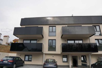 Erstbezug mit Balkon: Geschmackvolle 3-Raum-Wohnung mit gehobener Innenausstattung in Grünberg