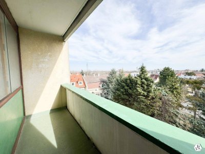 Gänserndorf - Charmante 3-Zimmer-Wohnung mit Loggia – ideal zur Sanierung!