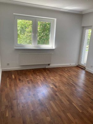 S-Ostendstrasse: Helle, renovierte 3-Zimmer-Wohnung mit Balkon in zentraler Lage (befristet)