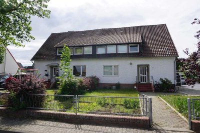 Ehmen, Waldnähe, ca. 1995 modernisierte Doppelhaushälfte in ruhiger Lage