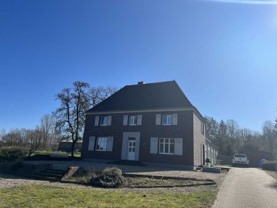 Herrschaftliches Bauernhaus in bester Lage am Reichswald