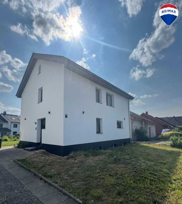 Zweifamilienhaus mit Stil – Kernsaniert 2024 in Toplage von Bielefeld-Theesen!