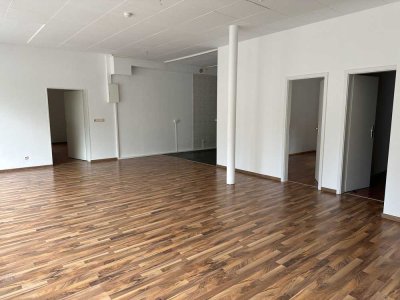 Stilvolle 4-Zimmer-EG-Wohnung (oder Praxisräume) in Windach (ab 01.09.25)
