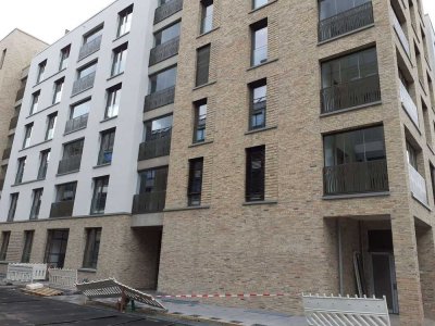 exklusive 3-Zimmer-Wohnung in Frankfurt am Main mit EBK und Balkon: