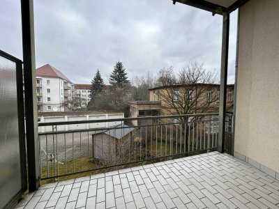 2-Raum Wohnung mit Balkon, Keller- & Dachbodenabteil