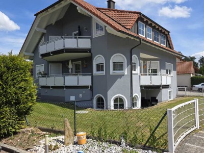 Wunderschönes 3-Parteienhaus, komplett vermietet!! Für Geldanleger u. Investoren sowie Privat!