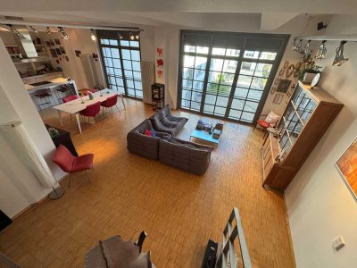 Stilvolle, vollständig renovierte 3-Raum-Loft-Wohnung mit lux. Innenausstattung in Frankfurt am Main