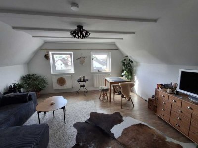 Klasse 1,5-Zimmer-Dachgeschosswohnung mit trendigem Sichtmauerwerk in Kempten-St. Mang