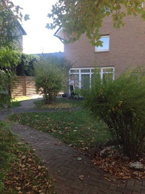 Hennef, behagliche 2-Zi Nichtraucher Whg, grosse Küche, 25 qm WZ am Naturschutzgebiet Dondorfer See