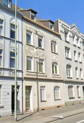 Charmantes Mehrfamilienhaus mit 8 Einheiten und stabilem Mietertrag in begehrter Lage von Duisburg