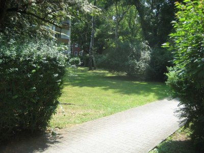 F - Eckenheim nähe Dornbusch, sehr schöne 2 Zi. ETW, EBK, Tgl. Bad, Balkon in ruhiger Lage!