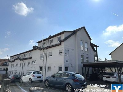Neuwertige 4-Zi.-Whg mit viel Platz, Balkon und Carport in Köngen