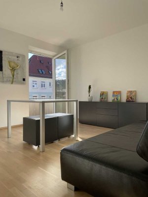 Provisionsfreie 3-Zimmerwohnung mit Ausblick, Küche und Möblierung