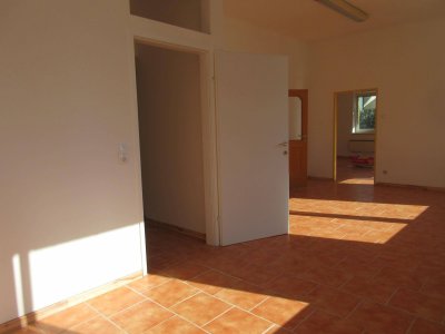 GMZ 950,--, Wärmedämmung, Zimmer ev. teilbar, zentral gelegen, Nähe Park/Wald