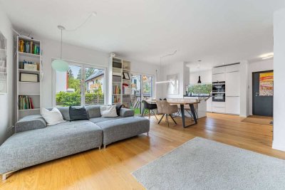 Modernes Wohnen auf höchstem Niveau – Stilvolle Doppelhaushälfte im Münchner Süden