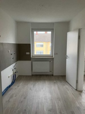 Neu renovierte 3-Zimmer-Wohnung mit Südbalkon