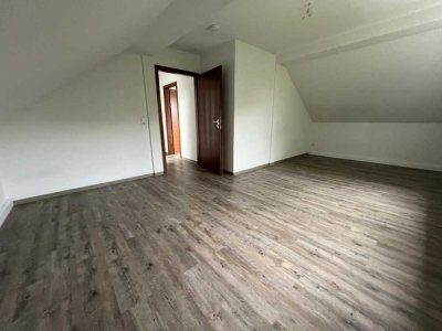 Helle 2-Zimmer Dachgeschosswohnung in Dortmund-Brackel