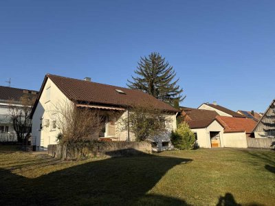 Freistehendes Einfamilienhaus in Kleinsachsenheim auf über 1000qm Grundstück