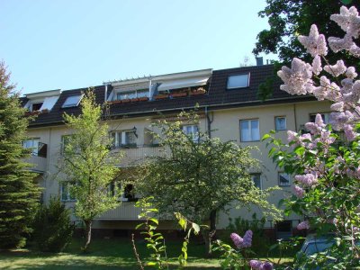 Wunderschöne, modern geschnittene, hochwertig ausgestattete Dachgeschosswohnung mit Dachterrasse