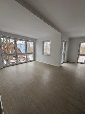 Zur Selbstnutzung! barrierearme 4-Raumwohnung mit Vollbad, FB-Hzg., HWR, Kamin und Süd-Balkon