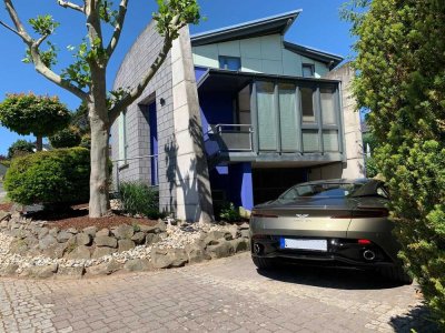 ***Attraktive Maisonette-Wohnung in moderner Architektur***