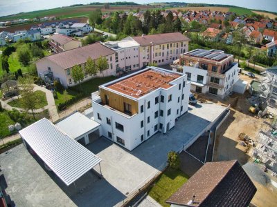3-Zimmer Wohnung in einer kleinen Wohnanlage mit Terrasse
