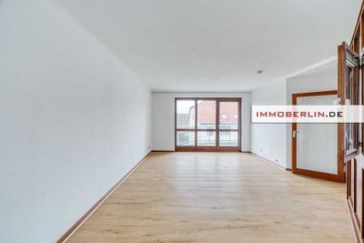 IMMOBERLIN.DE - Frisch saniert! Lichtdurchflutete Wohnung mit ruhiger Westterrasse