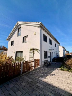 Modernes Zuhause mit Stil – Hochwertige Doppelhaushälfte in ruhiger Lage von Schongau