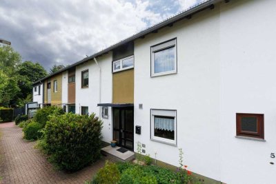 Solide Investition: Vermietetes Reihenmittelhaus mit Südwestgarten in Taunusstein-Hahn