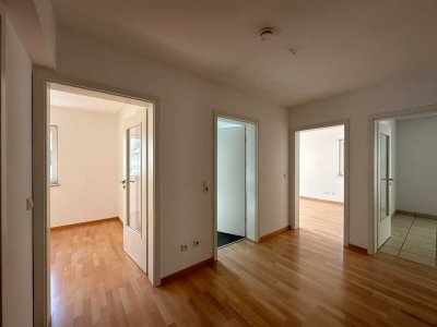 Zentrumnahe 3-Zimmer Wohnung mit großer Dachterasse und Einbauküche
