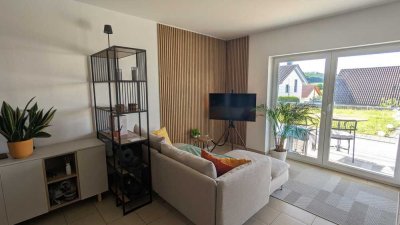 Wunderschöne 2-Zimmer-Terrassenwohnung mit EBK und PKW Stellplatz in Groß-Bieberau