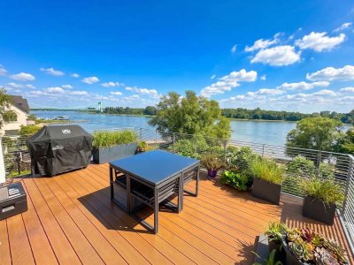 EXKLUSIVES PENTHOUSE IM BAUHAUSSTIL MIT RHEIN - BLICK, DREI TERRASSEN UND TG - STELLPLATZ