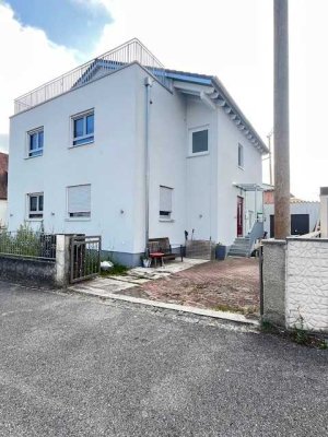 Individuelles Eigenheim auf drei  Geschossen mit viel Platz für die ganze Familie