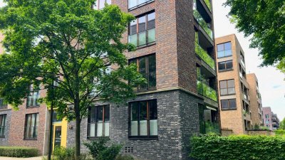 Frei lieferbar: Hochparterre mit großer Loggia und großer Terrasse, grüner Ausblick, nah zum Stadtpa