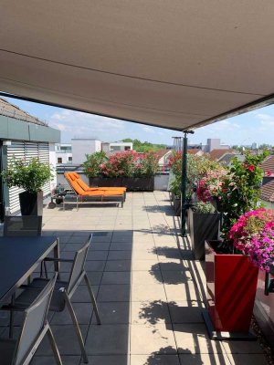 Exklusives Penthouse mit riesiger Dachterrasse, eigenem Liftzugang und Skylineblick