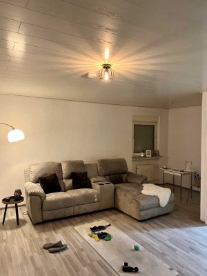 Helle 2-Zimmer Wohnung mit Balkon