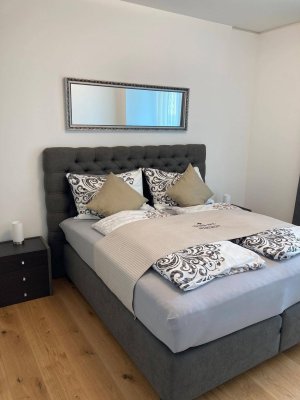 2-Zimmer Deluxe Provisionsfreie Wohnung mit Pool und Balkon Triiiple