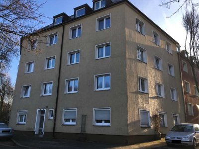 Renovierte 2-Zimmer-Wohnung mit Wohnküche und Tageslichtbad in Essen-Frohnhausen