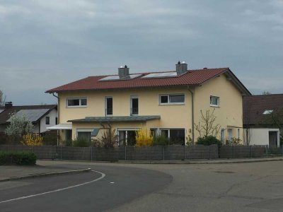Schöne Doppelhaushälfte in Straubing, Alemannenstraße